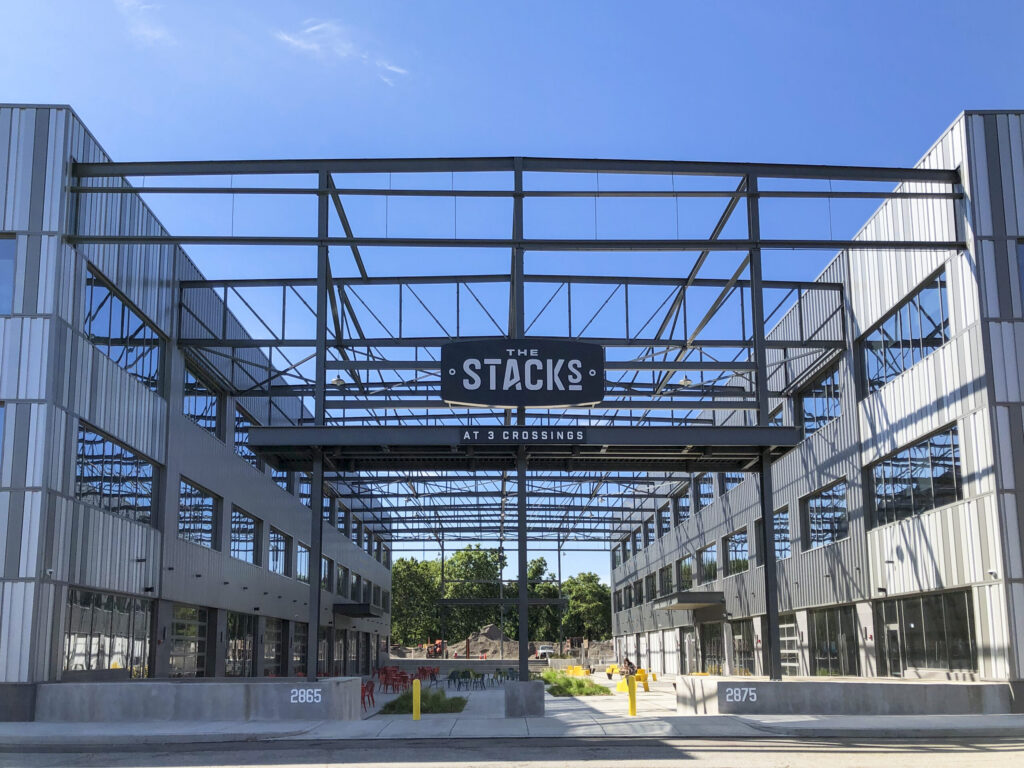 The Stacks – 2875 Railroad Street